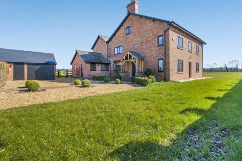 Malpas House | Woodhouse Grange