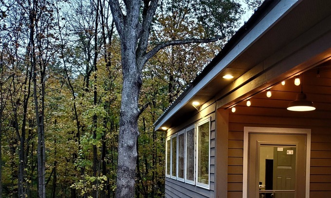 Armstrong House | Woodland coziness