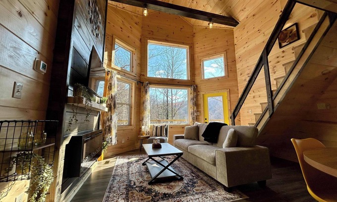 Stanton Cabin | Woodland Escape | Hot Tub | RRG | Brand New