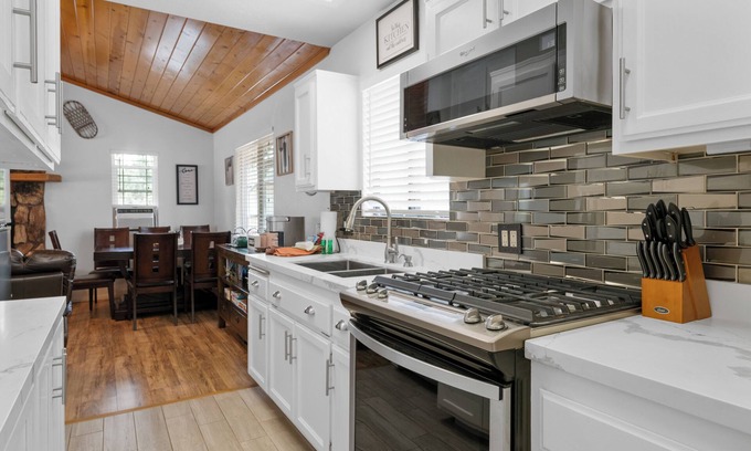 Woodlands Cabin | Woodland Escape