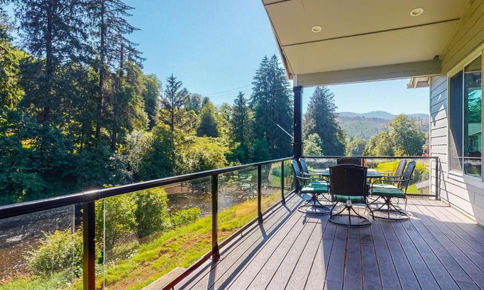 Beaver House | Woodland Oasis