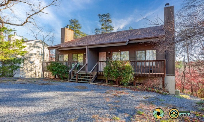 Basye House | Woodland Retreat (#90B) | Quiet area | Minutes to Bryce Resort!