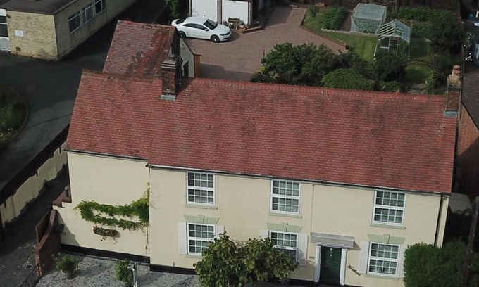 Pershore Bed & Breakfast | Woodlands 159