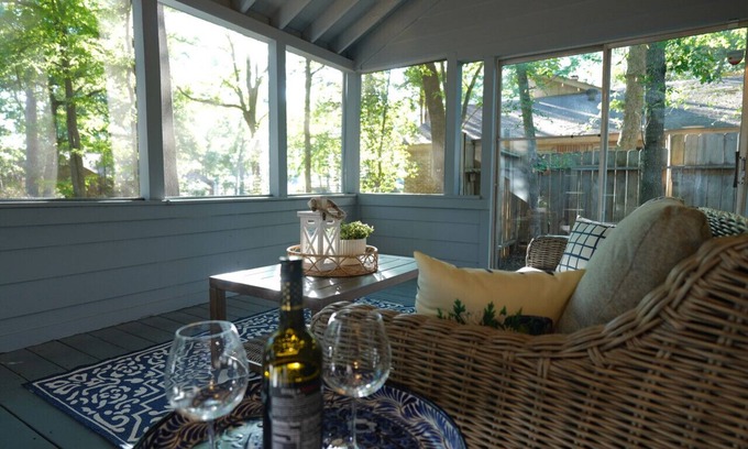 Grogan's Mill Apartment | Woodlands Retreat: concerts, Arts & Water Fun