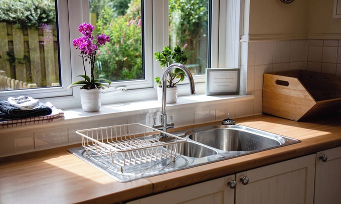 Chathill Cottage | WOODLEA, family friendly, character holiday cottage in Seahouses