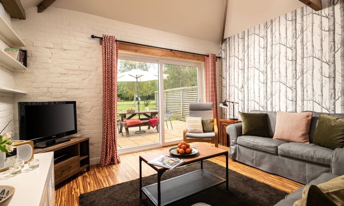 Sculthorpe Cottage | Woodpecker - a cottages sleep 5 that sleeps 5 guests in 3 bedrooms