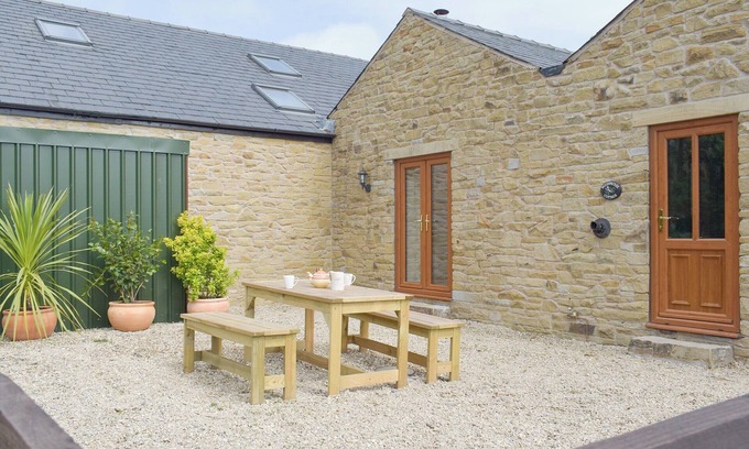 Clitheroe Cottage | Woodpecker Cottage - UKC3412