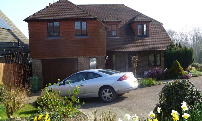 Hastings Bed & Breakfast | Woodpeckers Cottage B&B