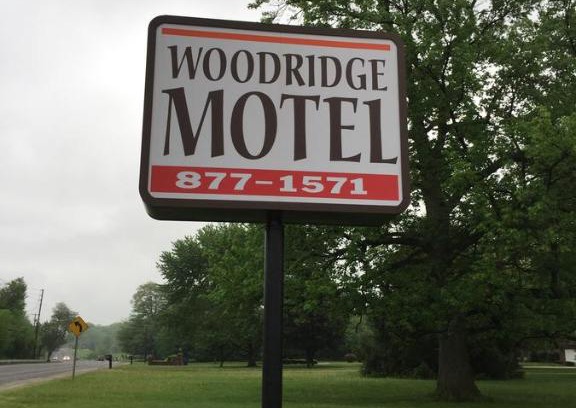 Terre Haute Hotel | Woodridge Motel