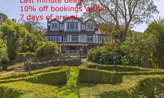 Lower Hutt House | WOODROYD ESTATE Holiday sanctuary 15 mins from CBD