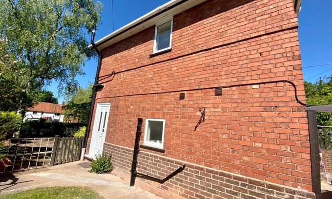 Langold House | Woodside Beeston House