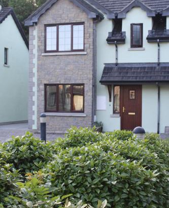 Mohill House | Woodside Self Catering Lough Rynn