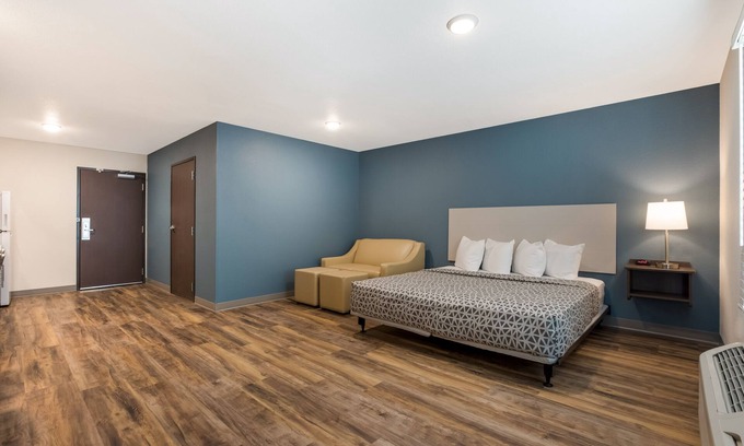 Monmouth Junction Hotel | WoodSpring Suites South Brunswick - Princeton