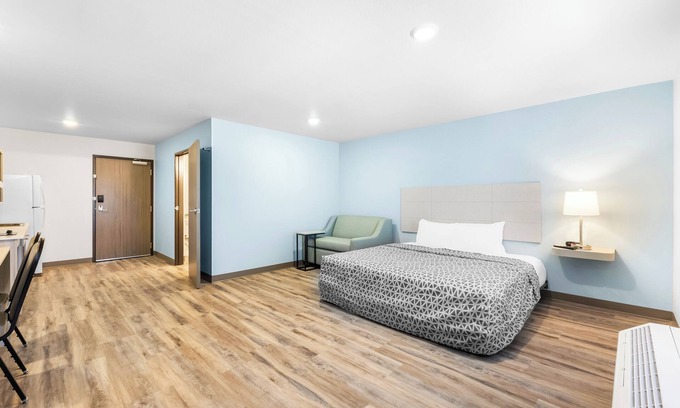 Bluffdale Hotel | Woodspring Suites Bluffdale Salt Lake City
