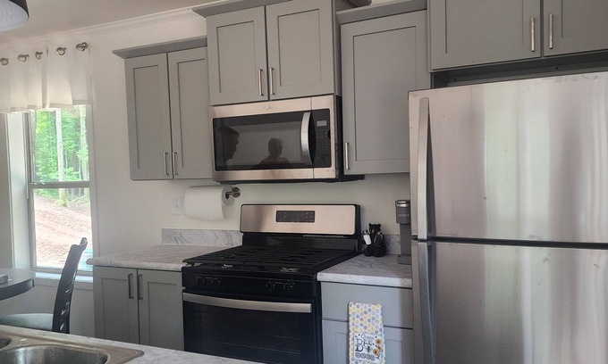 Bryant House | Woodsy hideaway, pet friendly!