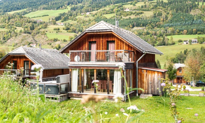 Sankt Georgen am Kreischberg Ski Chalet | Woody 13 - with unique barrel sauna & whirlpool