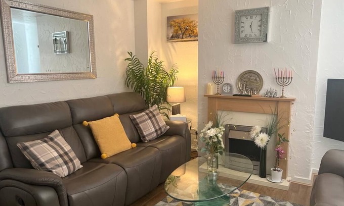 Lower Wick House | worcester Town home& Gardens