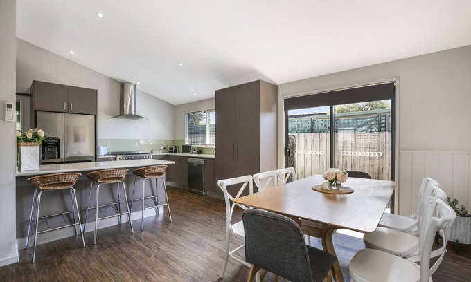 Cape Woolamai House | Work and chillax on a beach