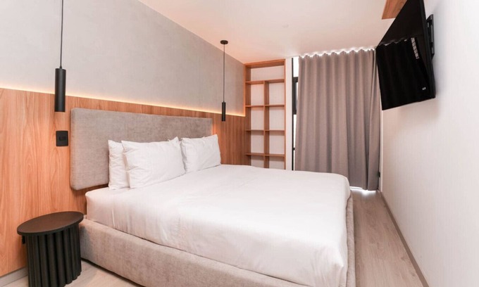 San Diego Apartment | Work + Relax 2BR Flat – Cowork Space & Jacuzzi