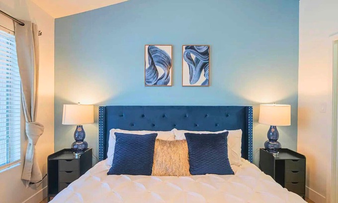 Desert View Village Condo | Work Remote, Relax Local Pool Washer/Dryer