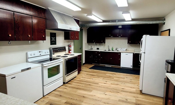 Saskatchewan Hotel | WorkStay Lodging - Yarbo, SK - Near Esterhazy & Mosaic K1, K2, & K3