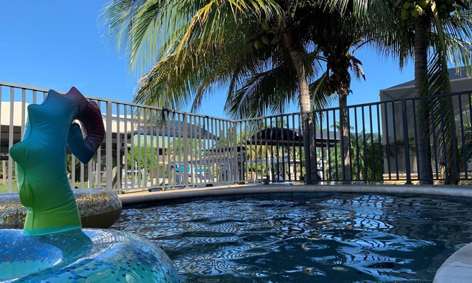 Saint James City House | World Class Fishing, direct canal on Gulf of Mexico, 3/3, boat lift, heated pool