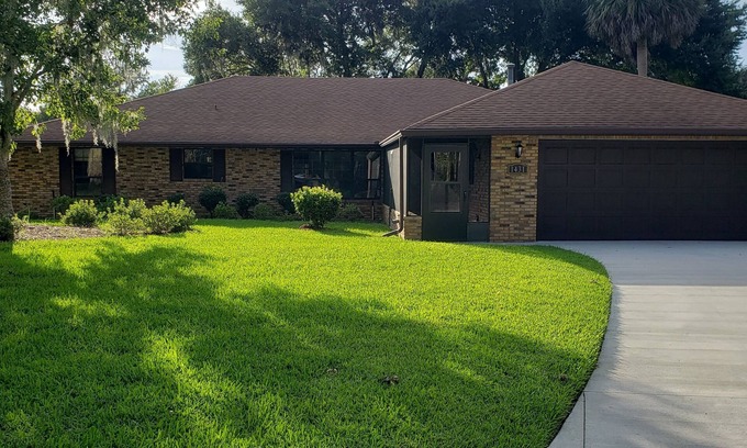 Leesburg House | World-Class Fisherman's & Bird Watcher's Paradise