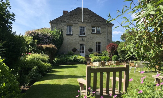 Hovingham Hotel | Worsley Arms Hotel