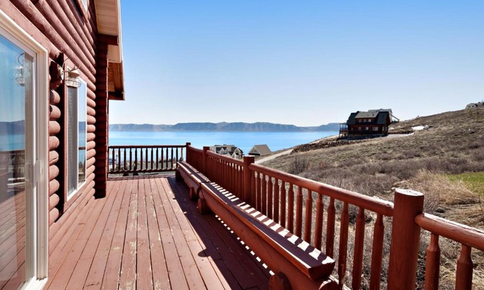 Harbor Village House | Worthen Cabin