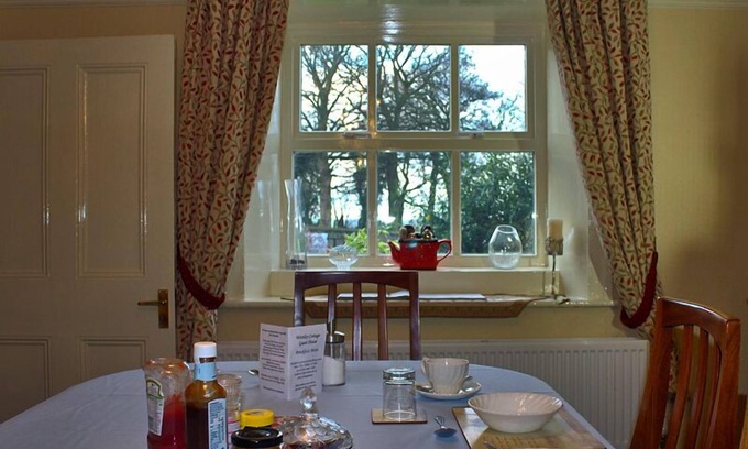 Wortley House | Wortley Cottage Guest House