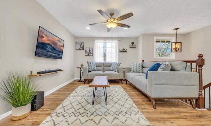 Stone Mountain House | *WOW* 7BDR *FAMILY RETREAT* STONE MOUNTAIN SLP18