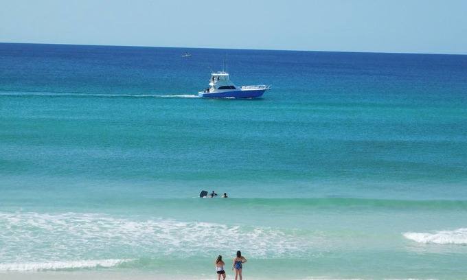 Fort Walton Beach Condo | Wow! Beautiful 3 BR Gulf-Front - APRIL SPECIAL! 20% Disc. on weekly bookings.