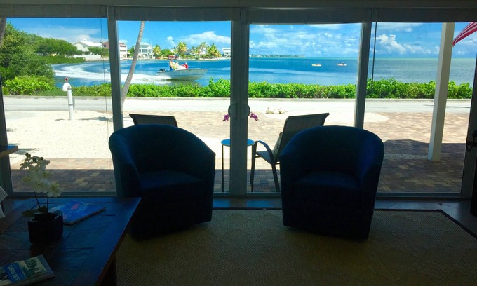 Marathon House | WOW! PRIVATE POOL, OCEAN FRONT, & DOCK Sister house next-door VRBO#1034656