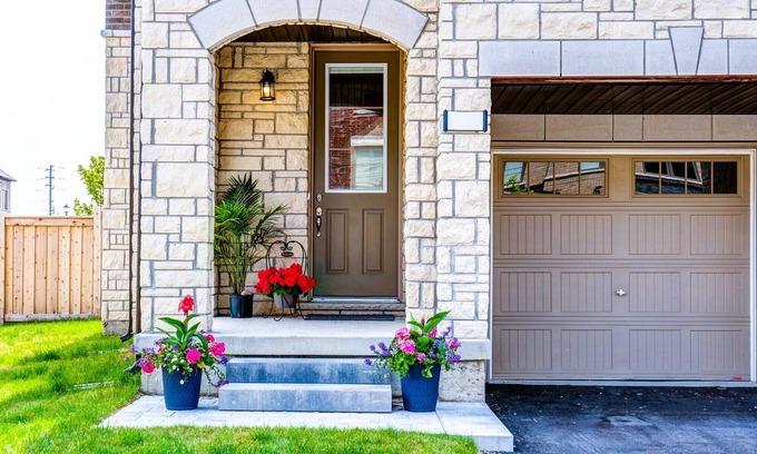 Brampton House | WOW! Super Clean & Newly Built Townhouse!