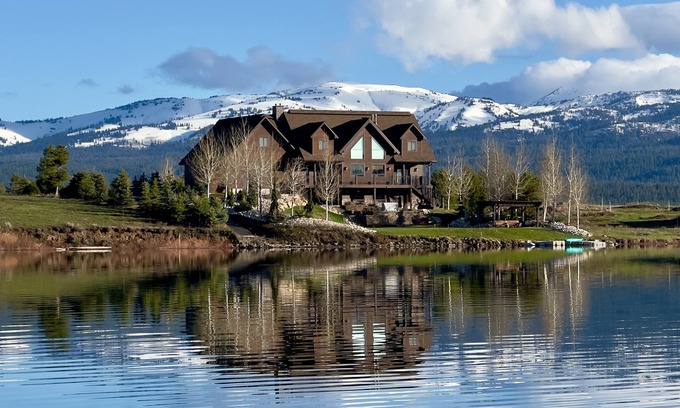 Island Park Cabin | WOY* 6Br, 5Ba, Sleeps 14, Waterfront, Private Boat Dock, Wifi