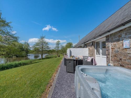 Pentrefelin House | Wren Cottage