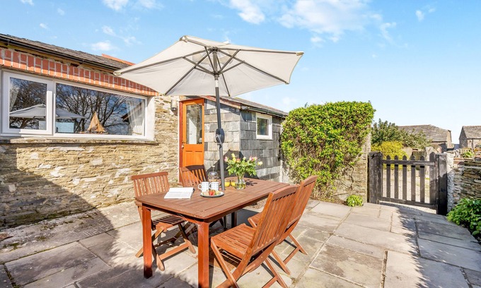 Padstow House | Wren Cottage - One Bedroom House, Sleeps 2