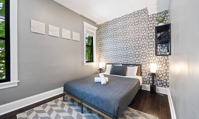 Wrigleyville Bed & Breakfast | Wrigleyville Suites Room 3