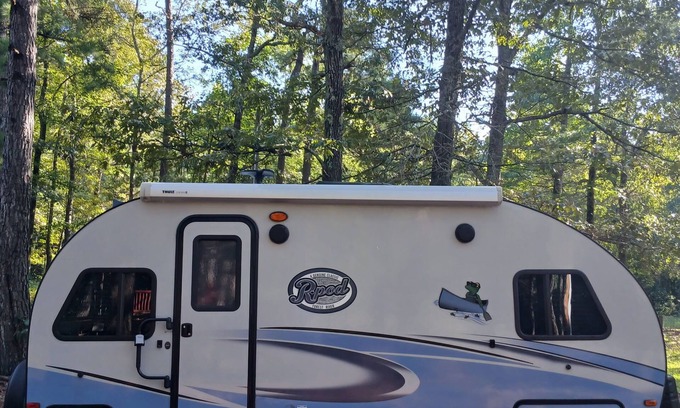 Spring Hill House | Writers Retreat RV with AC