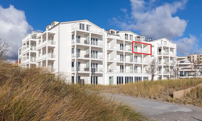 Grossenbrode Apartment | Wunderschön Gelegenes Apartment Direkt am Strand mit Balkon und Tollem Meerblick