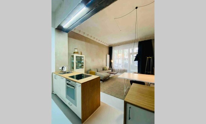 Friedrichshain-Kreuzberg Apartment | Wunderschöne Ladenwohnung in Kreuzberg
