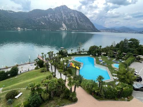 Bissone Apartment | Wunderschönes Apartment direkt am See, Bissone bei Lugano/Tessin