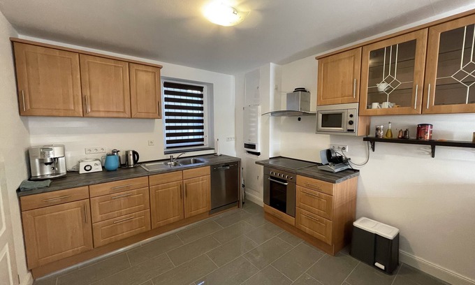 Kohlscheid Apartment | Wurmtal 2-family house directly on the nature reserve 90 sqm, quiet & spacious