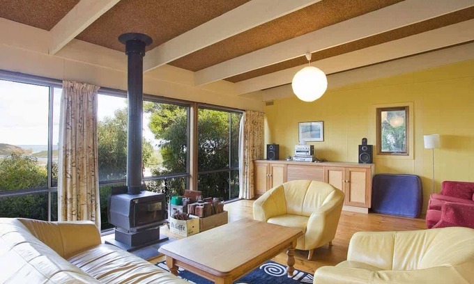 Fairhaven House | Wybellenna Haven I Ocean Views I Walk to beach