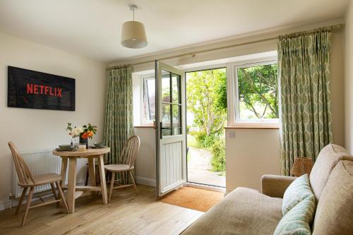 Chipping Norton House | Wychwood Cottage