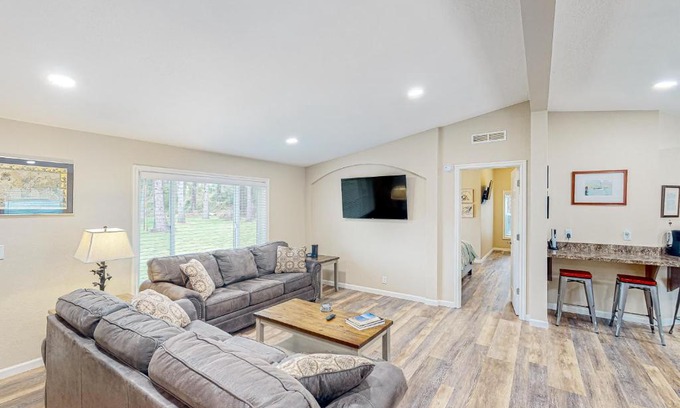 Coos Bay House | Wygant Road Retreat