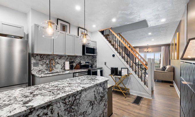 Pittsburgh House | Wylie Days