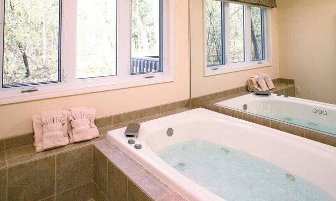 Fairfield Glade Condo | Wyndham Fairfield Glade Resort 4 Bedroom Condo in Tennessee, Sleeps 12