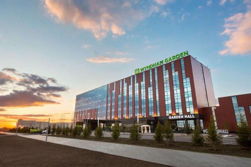 Yesil District Hotel | Wyndham Garden Astana
