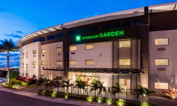 Escazu Hotel | Wyndham Garden San Jose Escazu